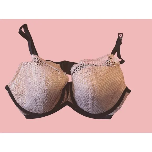 Victoria's Secret NEW Luxe Lingerie Fishnet Lace Plunge Push Up Bra 36D - Picture 2 of 8